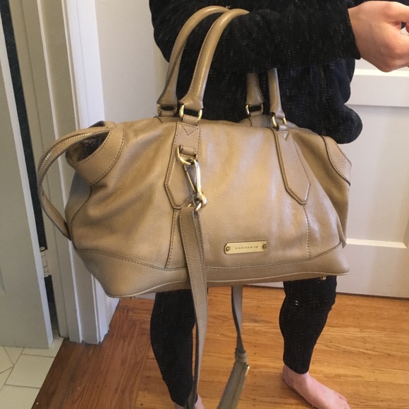Dark Nude Burberry Leather Handbag - Picture 4 of 8